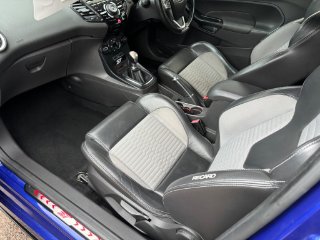 /photos/9954/56474bb2-ff72-4dfe-8bde-71b4ab6b8dd2_i320x240.jpg