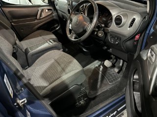 /photos/9954/639dbf7e-d50f-4c3a-a62b-34a2f9709d30_i320x240.jpg