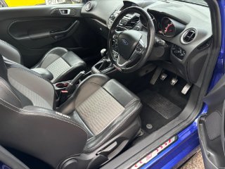 /photos/9954/a70c2a38-7c14-4db7-9c74-0ed1e5cc7bf1_i320x240.jpg