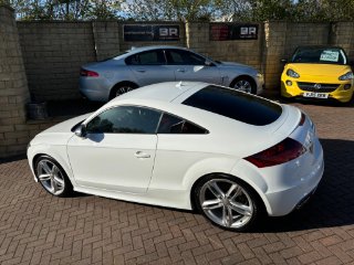 /photos/9954/f7f4d527-1e90-4cbe-bf33-2f09f896fdef_i320x240.jpg